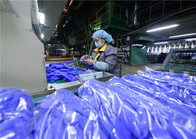 河北辛集:企業加緊生產保障防疫物資